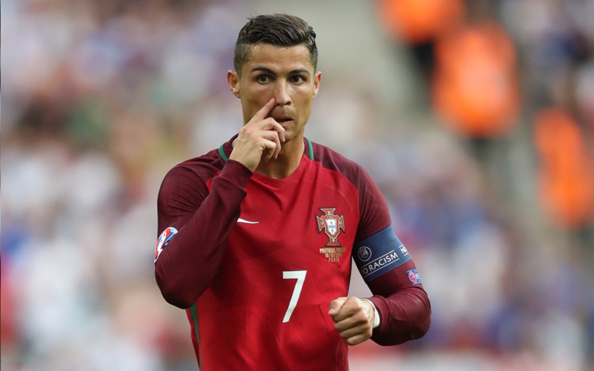 波兰惊险获胜，晋级形势蒸蒸日上，波兰ht